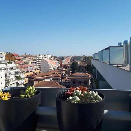 Penthouse 40 In Trastevere With Seasonally Jacuzzi โรม ภายนอก รูปภาพ
