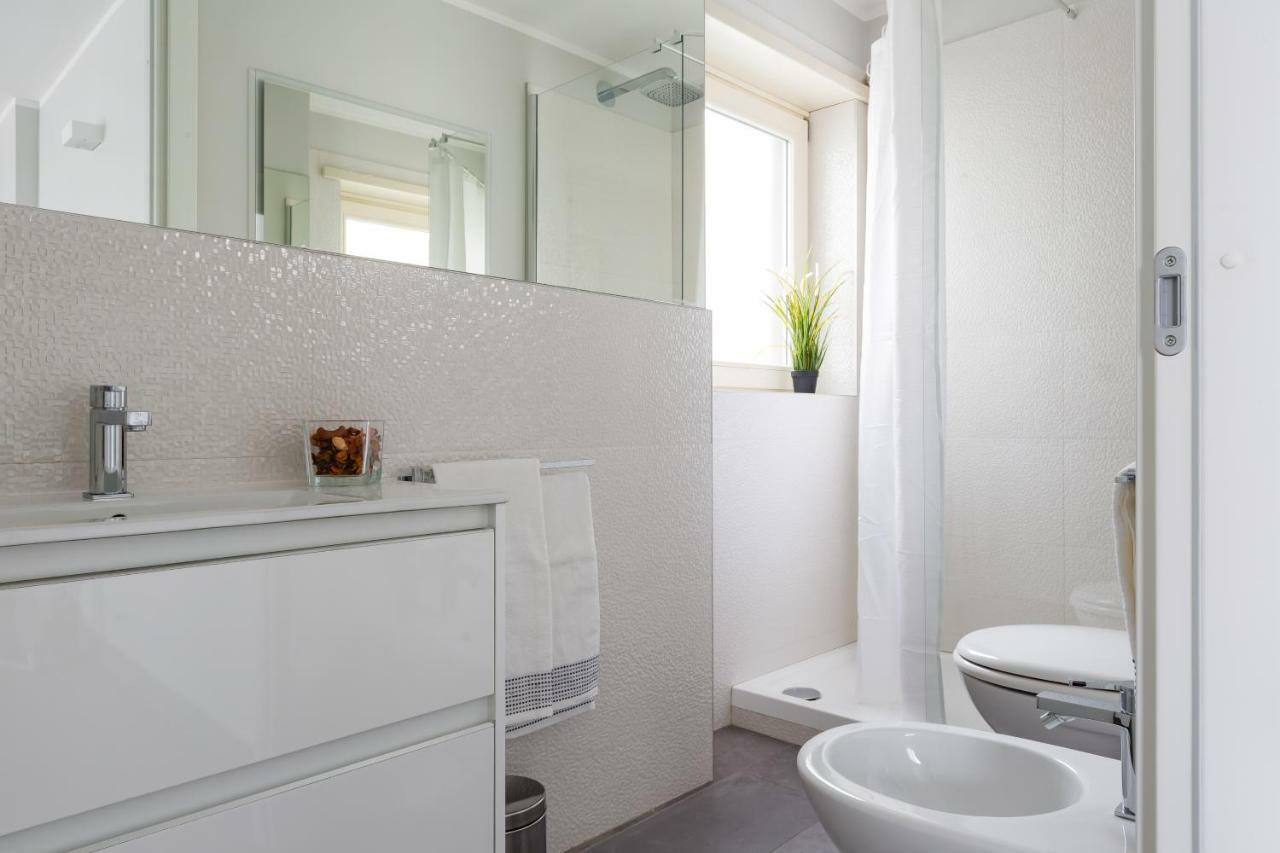 Penthouse 40 In Trastevere With Seasonally Jacuzzi โรม ภายนอก รูปภาพ