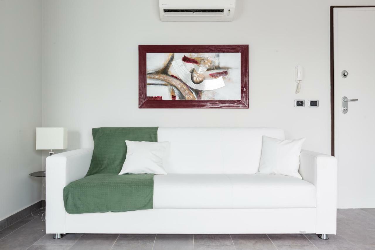 Penthouse 40 In Trastevere With Seasonally Jacuzzi โรม ภายนอก รูปภาพ