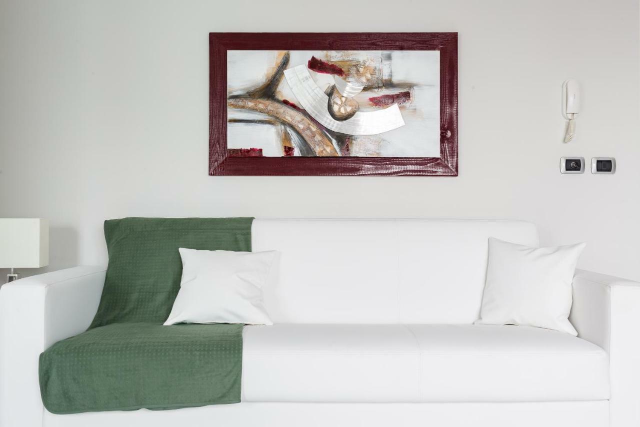 Penthouse 40 In Trastevere With Seasonally Jacuzzi โรม ภายนอก รูปภาพ