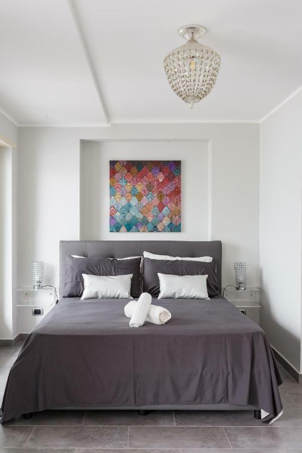 Penthouse 40 In Trastevere With Seasonally Jacuzzi โรม ภายนอก รูปภาพ